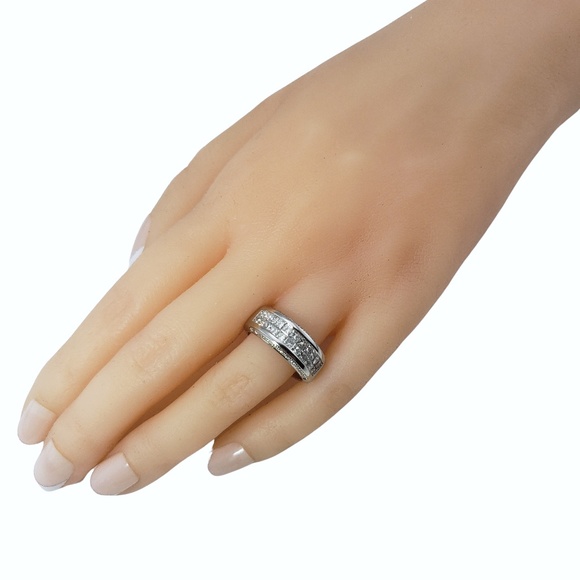 Vintage 14 Karat White Gold and Diamond Band Ring Size 6.75 #12722 - Picture 9 of 10